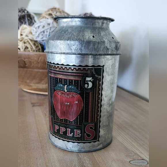 🍎 Vintage Apple Design Metal Canister – Rustic Farmhouse Kitchen Décor - Picture 2 of 16